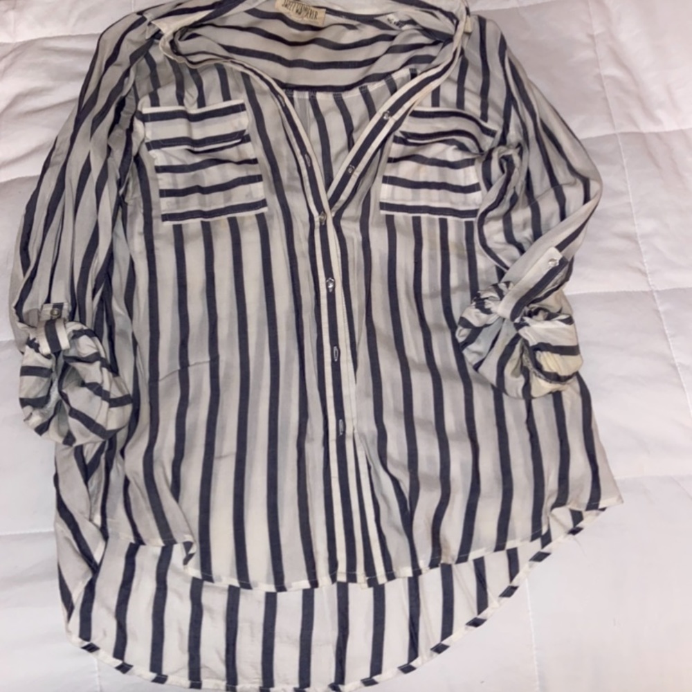 Xl long sleeve button up shirt, it has a few stains but still in good condition